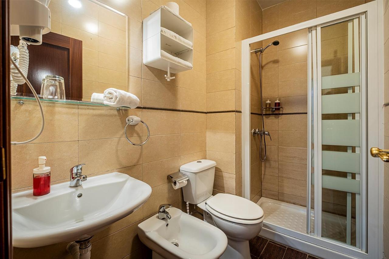 Hotel Noches De Triana à Séville Extérieur photo